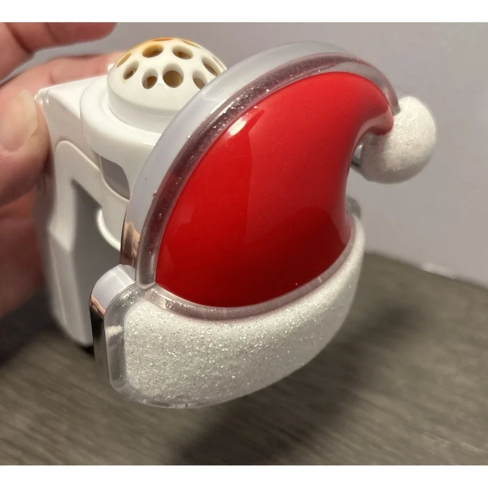 Bath Body Works Wallflowers Santa Cap Christmas Light Plug in Diffuser Hat Glow - Picture 8 of 8